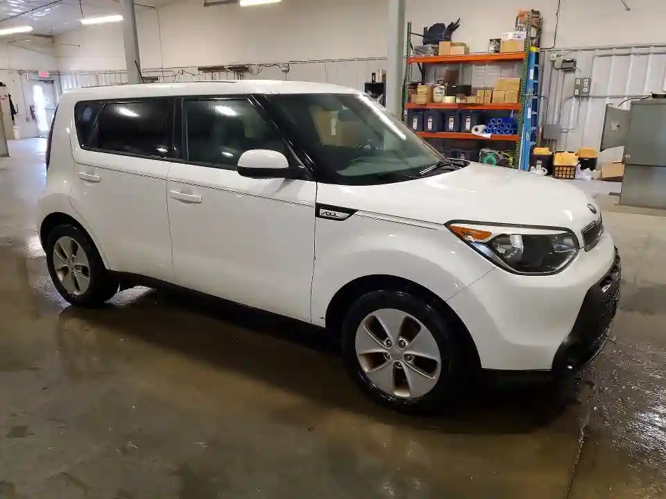 KNDJN2A29F7141473 2015 KIA SOUL-3