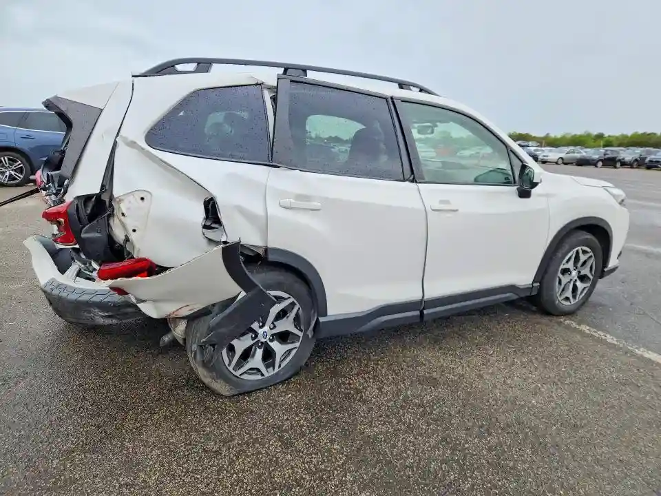 JF2SKAEC8NH432566 2022 SUBARU FORESTER-2