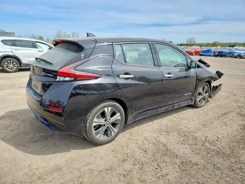 1N4AZ1CP8JC316082 2018 NISSAN LEAF-2