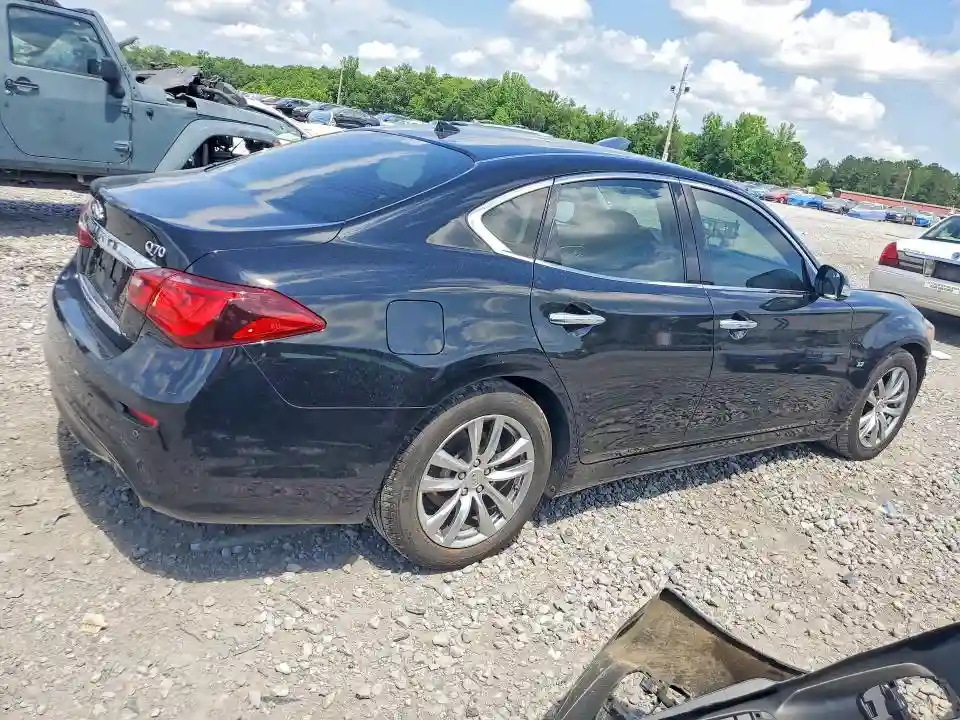 JN1BY1AP8JM180280 2018 INFINITI Q70-2