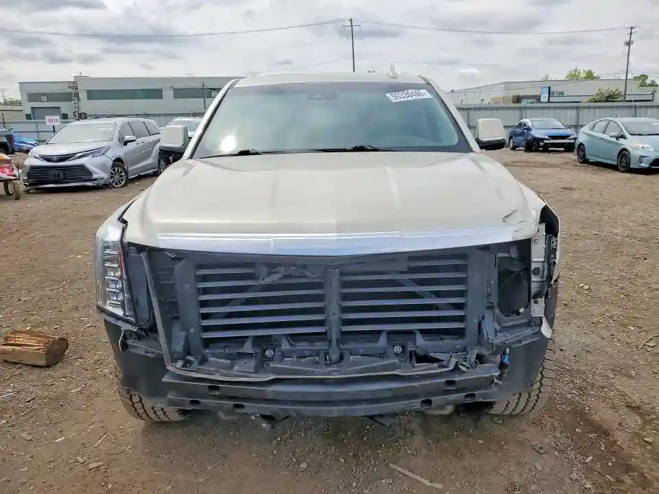 1GYS4BKJ9HR215585 2017 CADILLAC ESCALADE-4