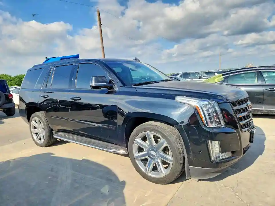 1GYS3CKJ0JR148793 2018 CADILLAC ESCALADE-3