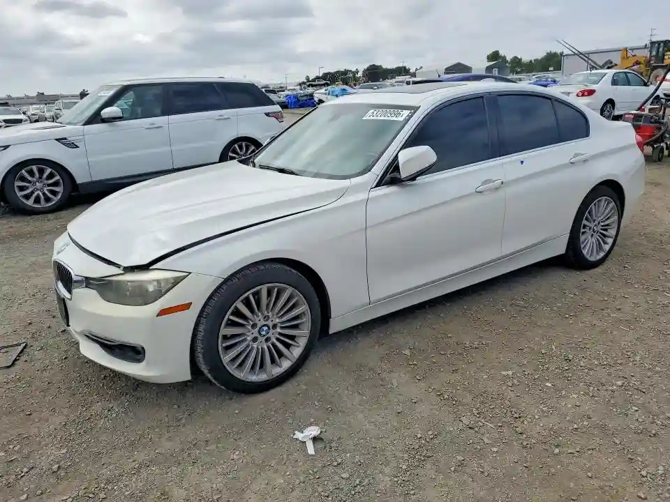 WBA3A5G56CNP16933 2012 BMW 3 SERIES-0