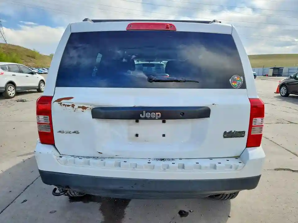 1J4NF1GB4BD114364 2011 JEEP PATRIOT-5
