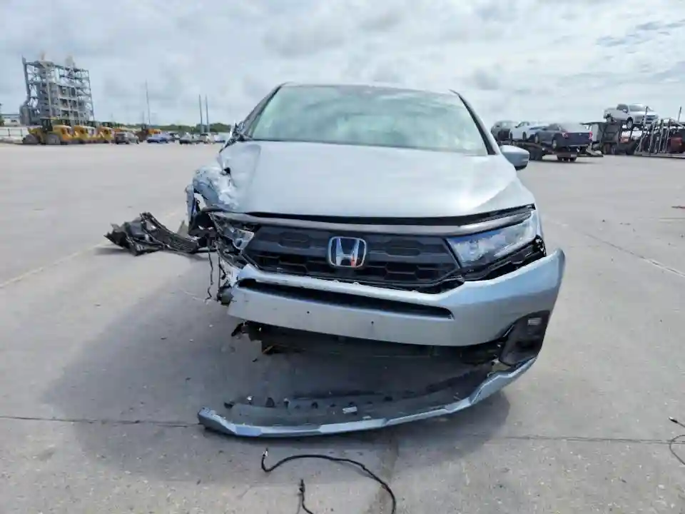 5FNRL6H60SB083587 2025 HONDA ODYSSEY-4