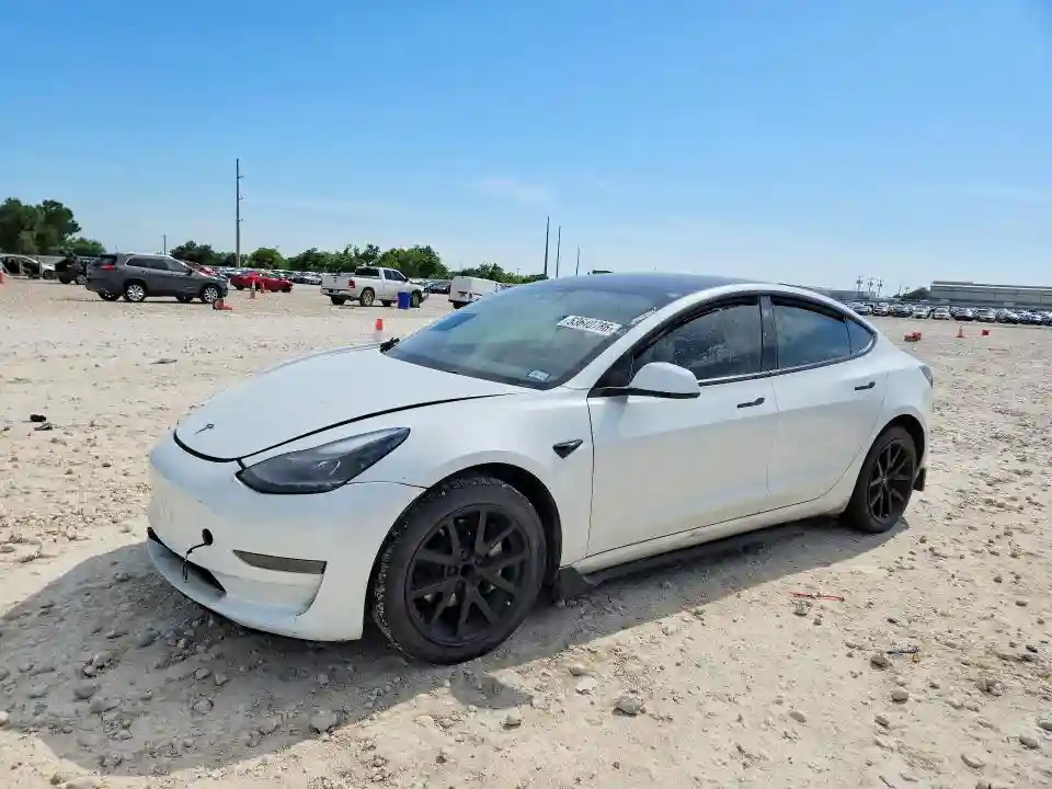 5YJ3E1EA7PF549499 2023 TESLA MODEL 3-0