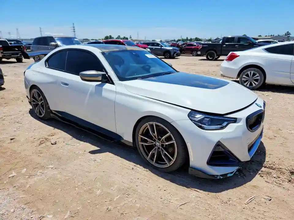 3MW53CM08N8C38780 2022 BMW M2-3