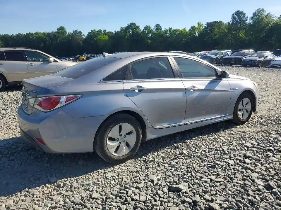 KMHEC4A49FA130461 2015 HYUNDAI SONATA-2