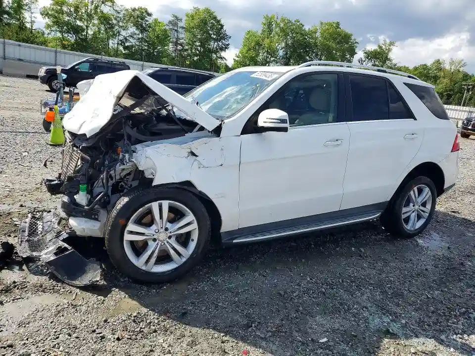 4JGDA0EB3FA508406 2015 MERCEDES-BENZ M-CLASS-0