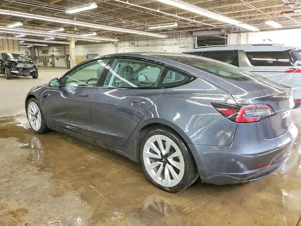 5YJ3E1EA7NF188093 2022 TESLA MODEL 3-1