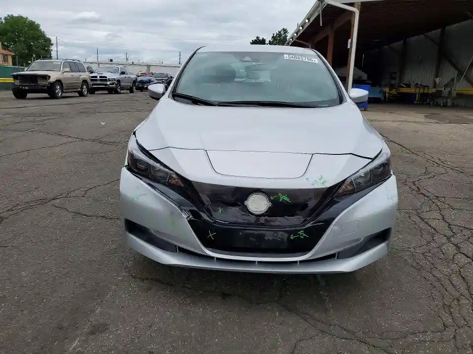 1N4AZ1BV9SC564293 2025 NISSAN LEAF-4