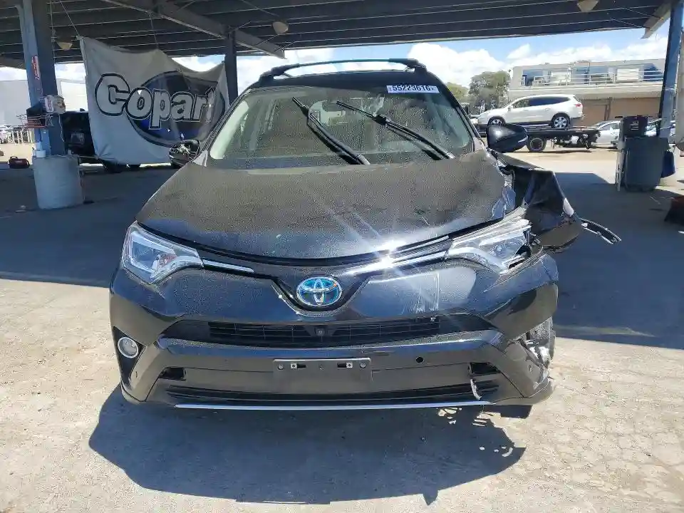 JTMDJREV7JD158305 2018 TOYOTA RAV4-4