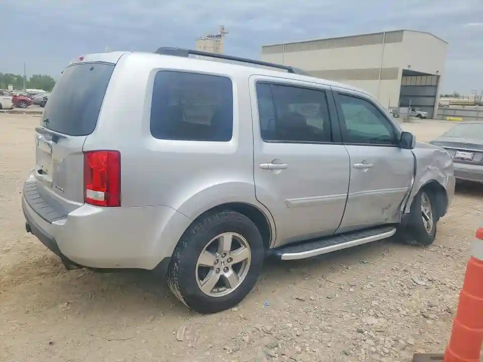 5FNYF4H75BB038127 2011 HONDA PILOT-2