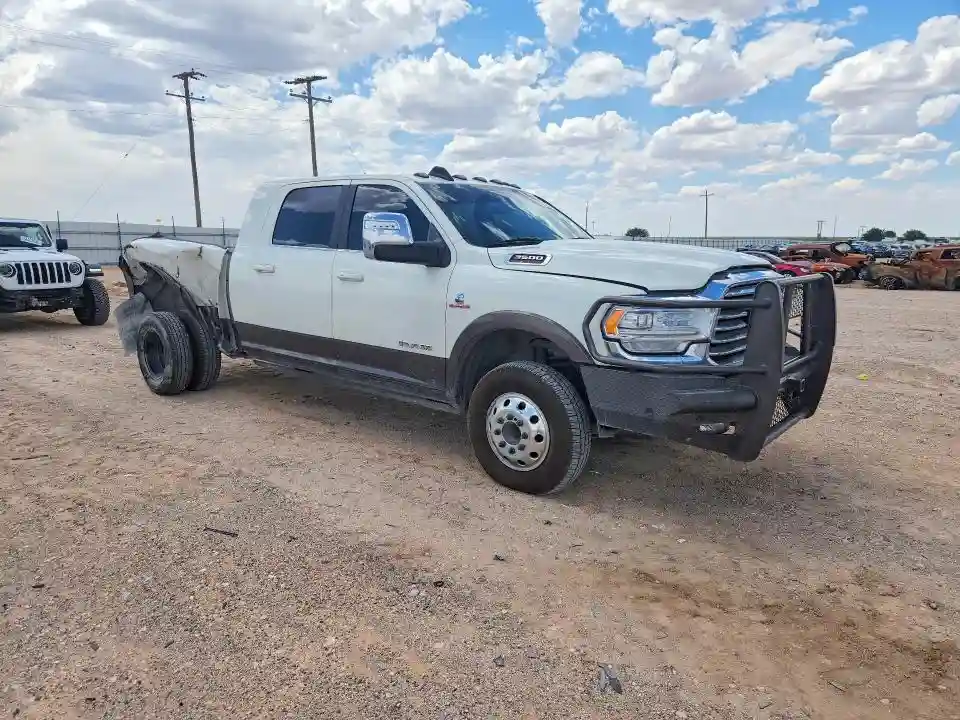 3C63RRNL0PG532243 2023 RAM 3500-3