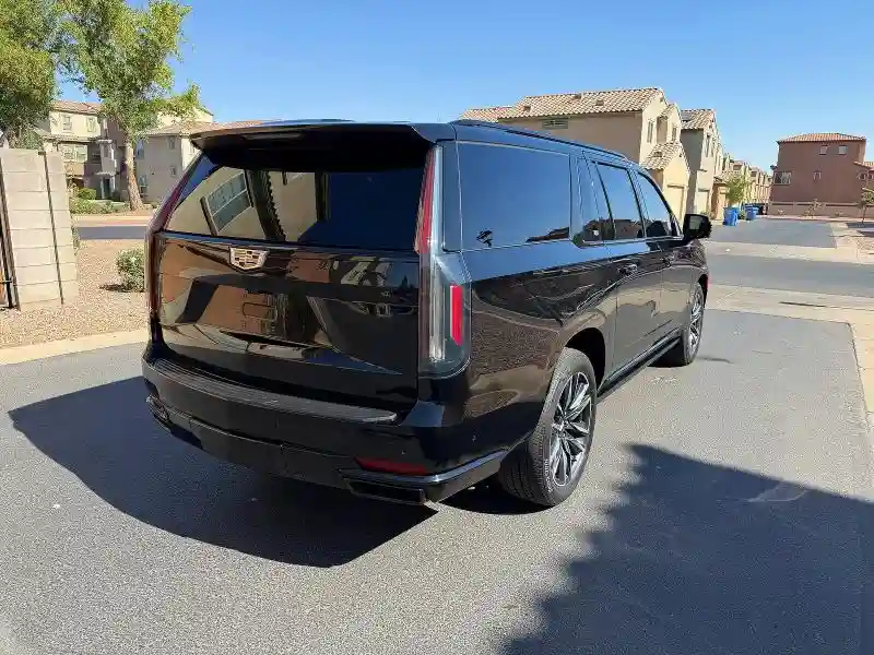 1GYS4RKL0MR402945 2021 CADILLAC ESCALADE-3