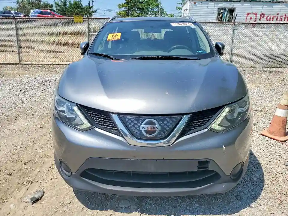 JN1BJ1CR9JW250392 2018 NISSAN ROGUE-4