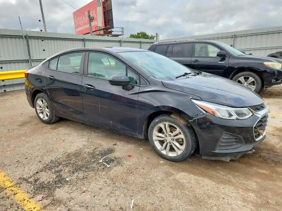 1G1BC5SM1K7149596 2019 CHEVROLET CRUZE-3