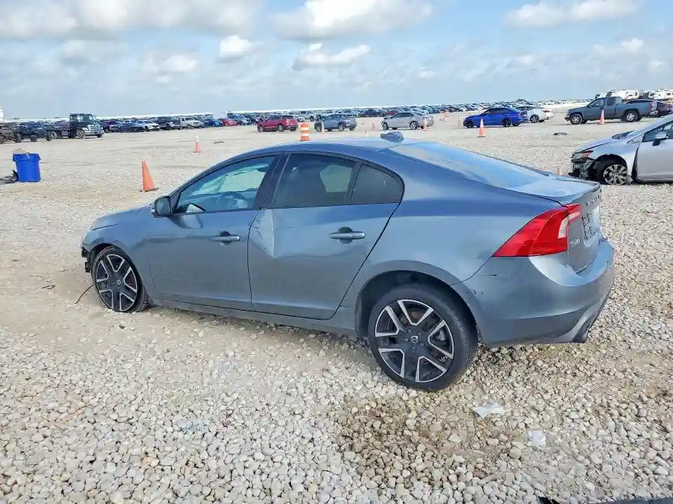 YV140MTL1J2455129 2018 VOLVO S60-1