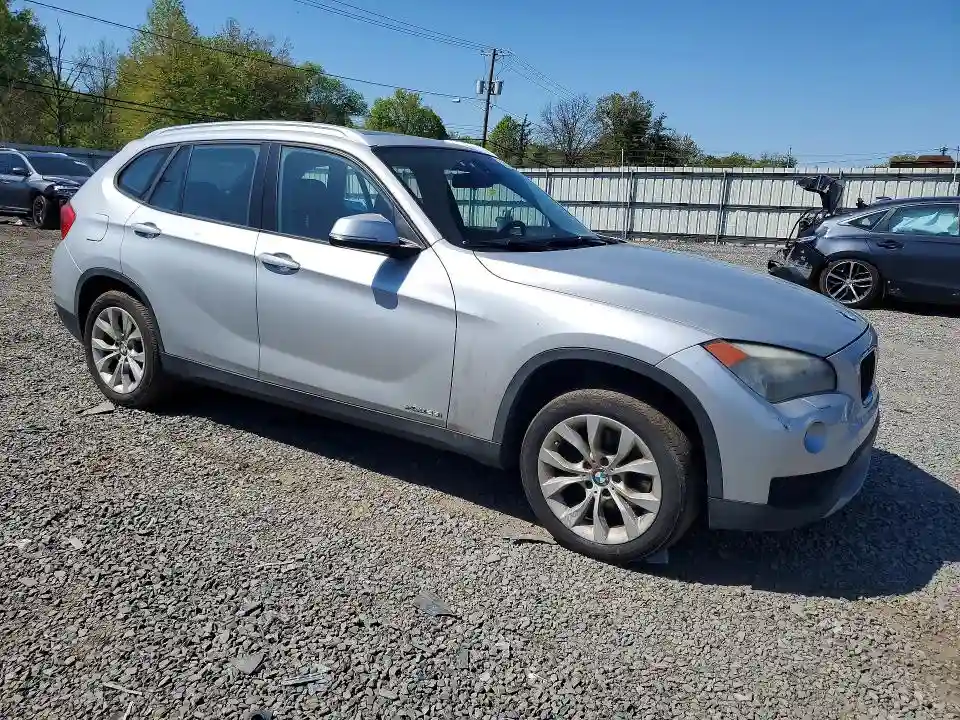 WBAVL1C56EVY13084 2014 BMW X1-3