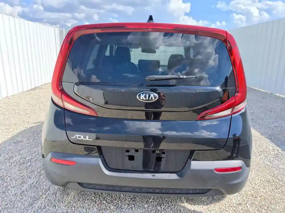 KNDJ23AU3L7059475 2020 KIA SOUL-5