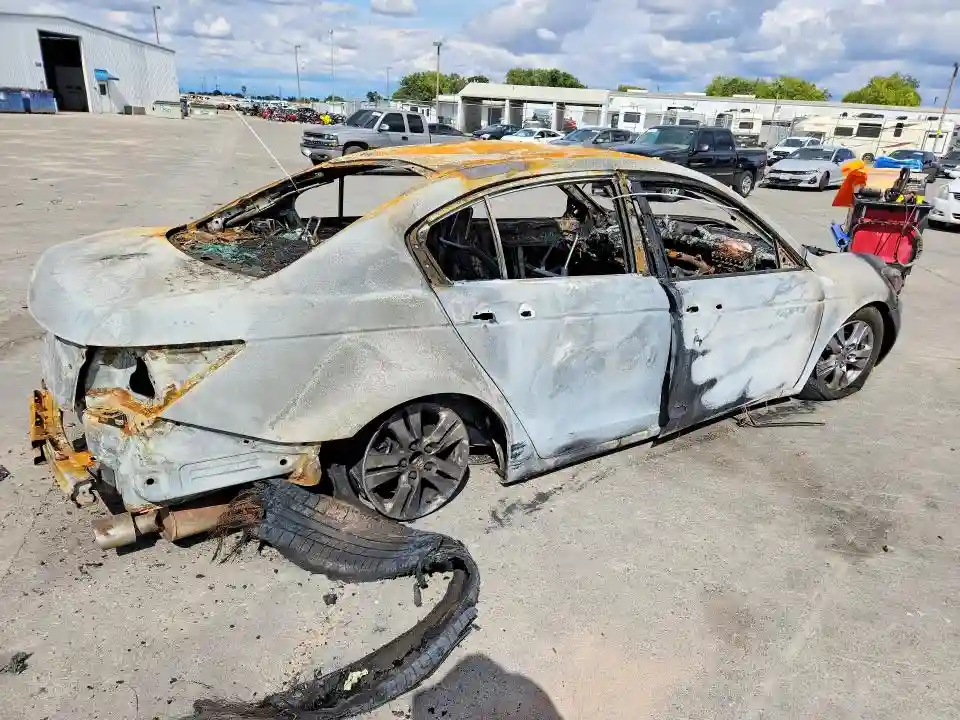 1HGCP2F40CA090958 2012 HONDA ACCORD-2