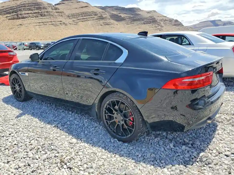 SAJAJ4BV8HCP14987 2017 JAGUAR XE-1