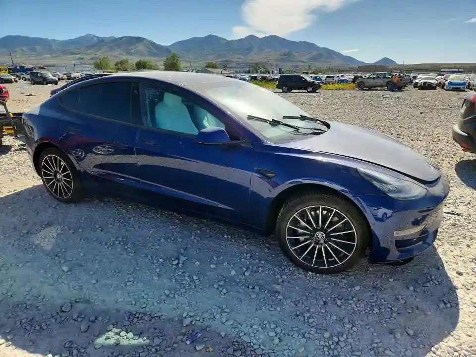 5YJ3E1EB0LF535317 2020 TESLA MODEL 3-3
