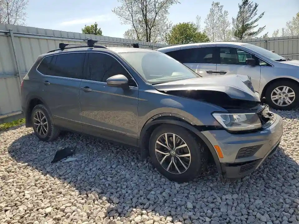 3VV2B7AX3KM010708 2019 VOLKSWAGEN TIGUAN-3