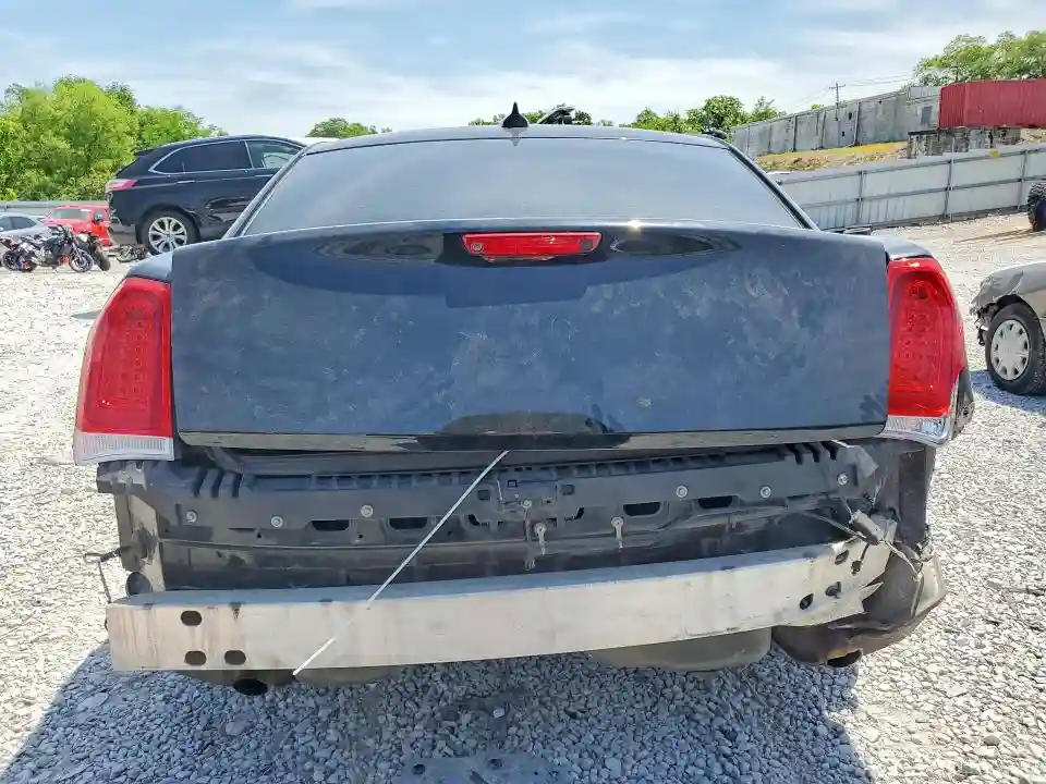 2C3CCAAG7JH340446 2018 CHRYSLER 300-5
