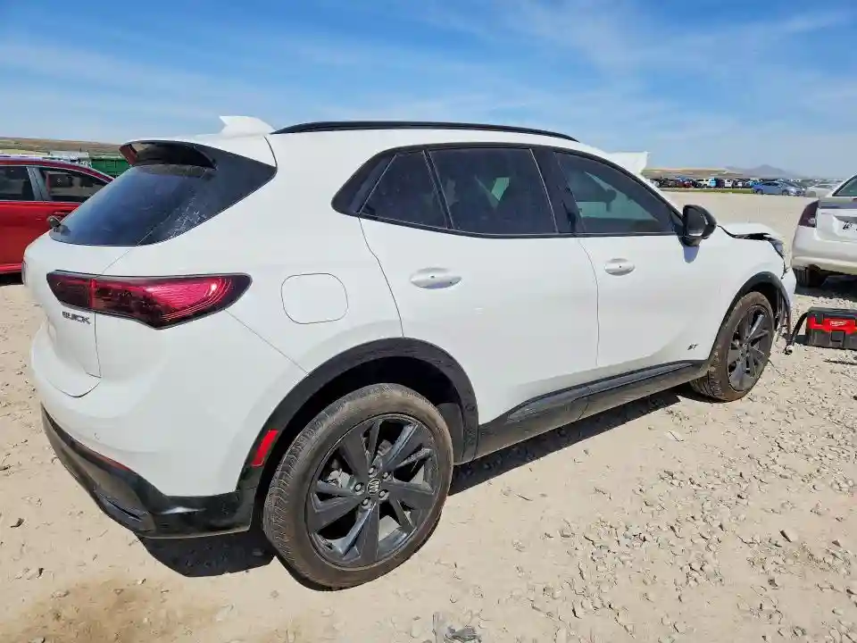 LRBFZPE41RD043884 2024 BUICK ENVISION-2