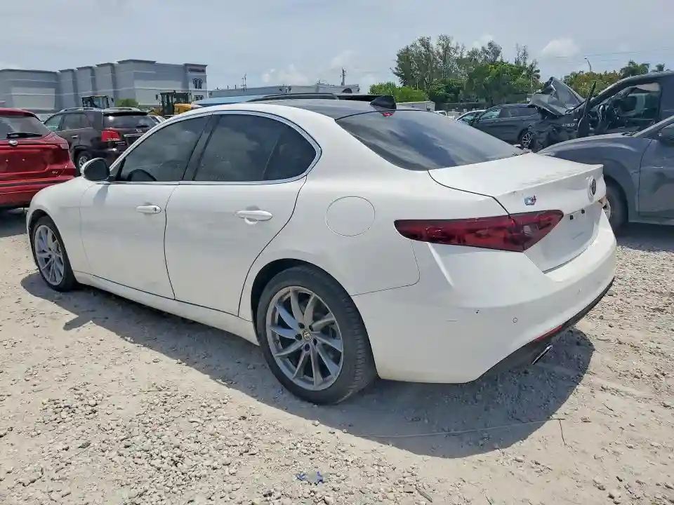 ZARFAEDN8H7550355 2017 ALFA ROMEO GIULIA-1