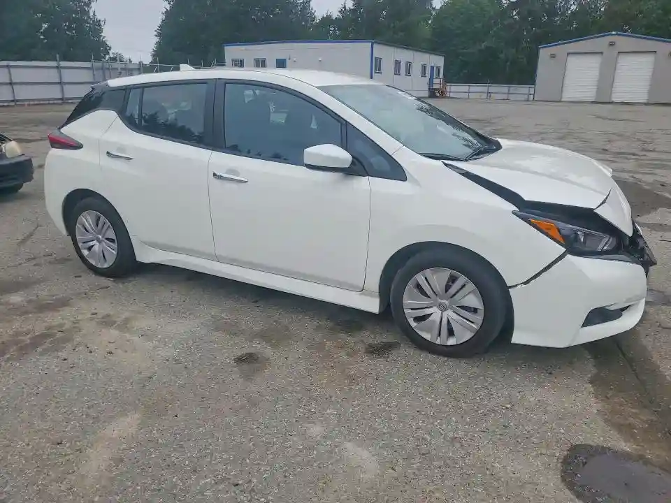 1N4AZ1BV4SC563536 2025 NISSAN LEAF-3