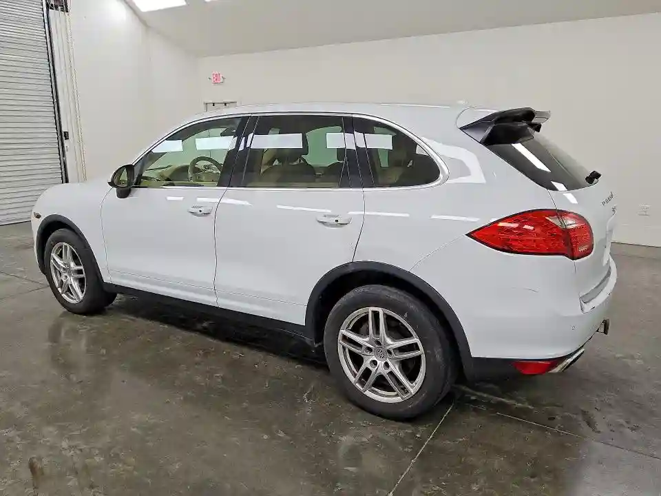 WP1AA2A23DLA19707 2013 PORSCHE CAYENNE-1