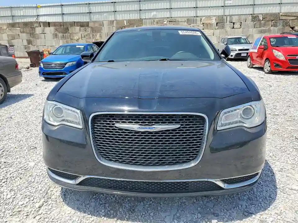 2C3CCAAG7JH340446 2018 CHRYSLER 300-4