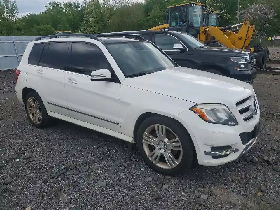 WDCGG0EB4FG420925 2015 MERCEDES BENZ GLK-CLASS-3