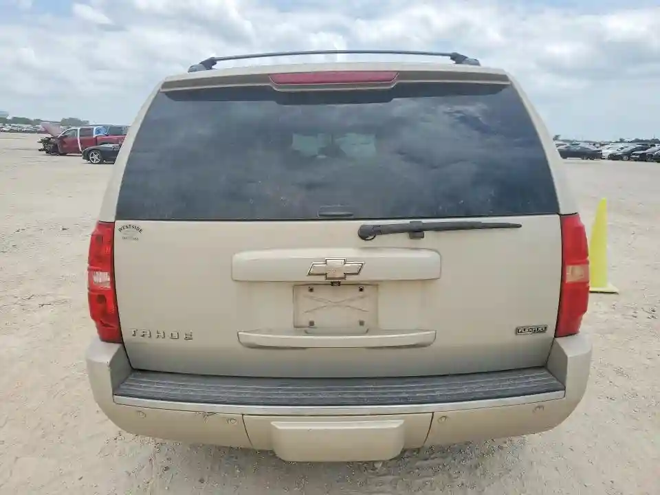 1GNSCCE06BR105366 2011 CHEVROLET TAHOE-5