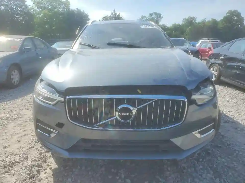 YV4102DL3M1710060 2021 VOLVO XC60-4