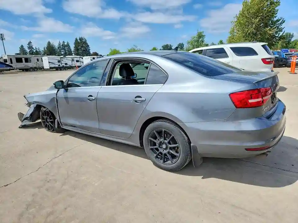 3VWLA7AJXFM332590 2015 VOLKSWAGEN JETTA-1