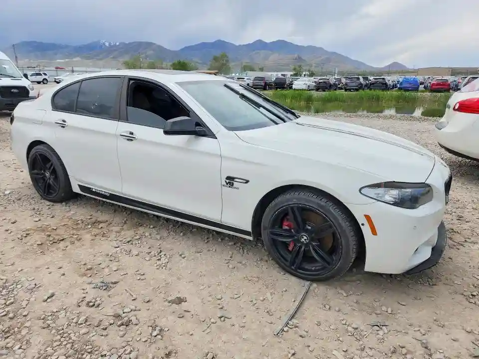 WBAFU9C53DDY70895 2013 BMW 5 SERIES-3