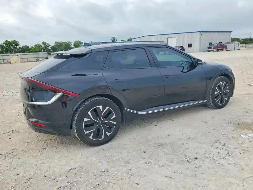 KNDC34LA3N5056699 2022 KIA ALL OTHER-2