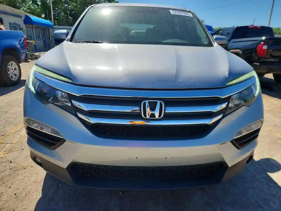 5FNYF5H35JB002682 2018 HONDA PILOT-4