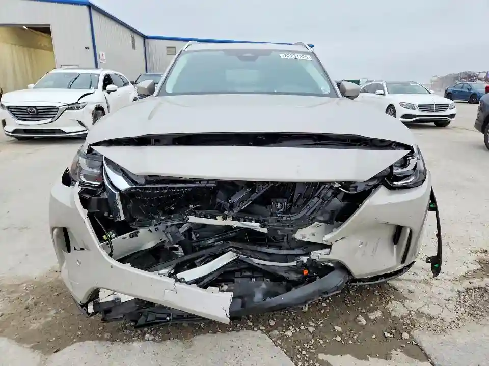 JM3KKBHD9S1228962 2025 MAZDA CX-90-4