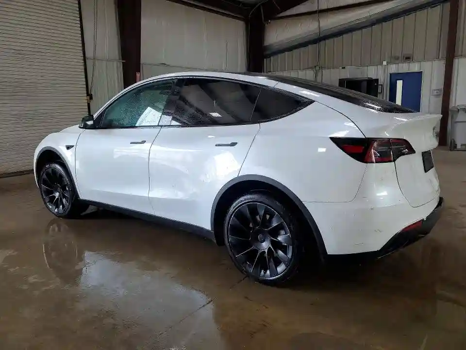 7SAYGDEE7PF896256 2023 TESLA MODEL Y-1