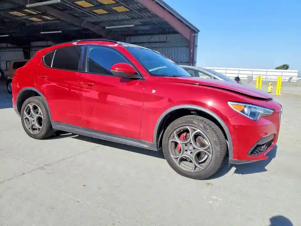 ZASPAKBN7N7D41319 2022 ALFA ROMEO STELVIO-3