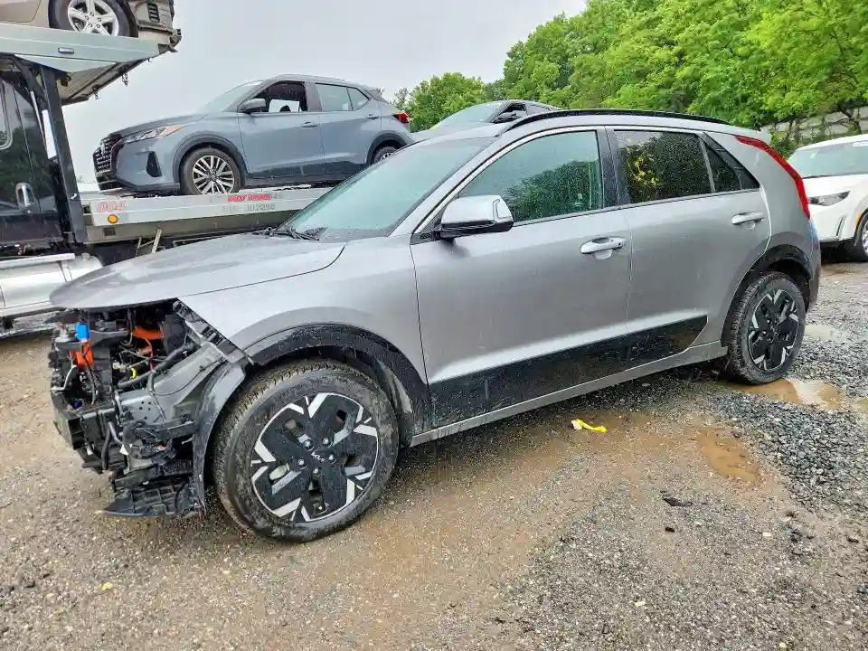 KNDCR3L12R5112582 2024 KIA NIRO-0