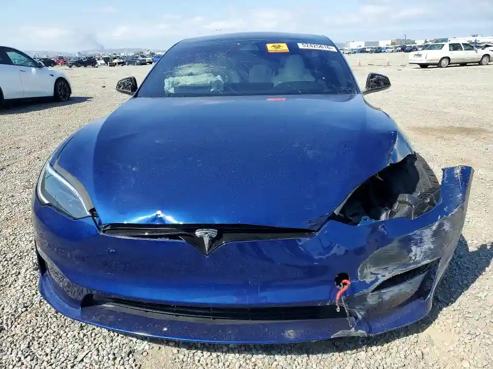 5YJSA1E55PF522246 2023 TESLA MODEL S-4