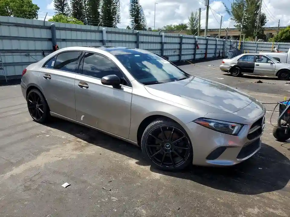 WDD3G4EB4KW017528 2019 MERCEDES-BENZ A-CLASS-3
