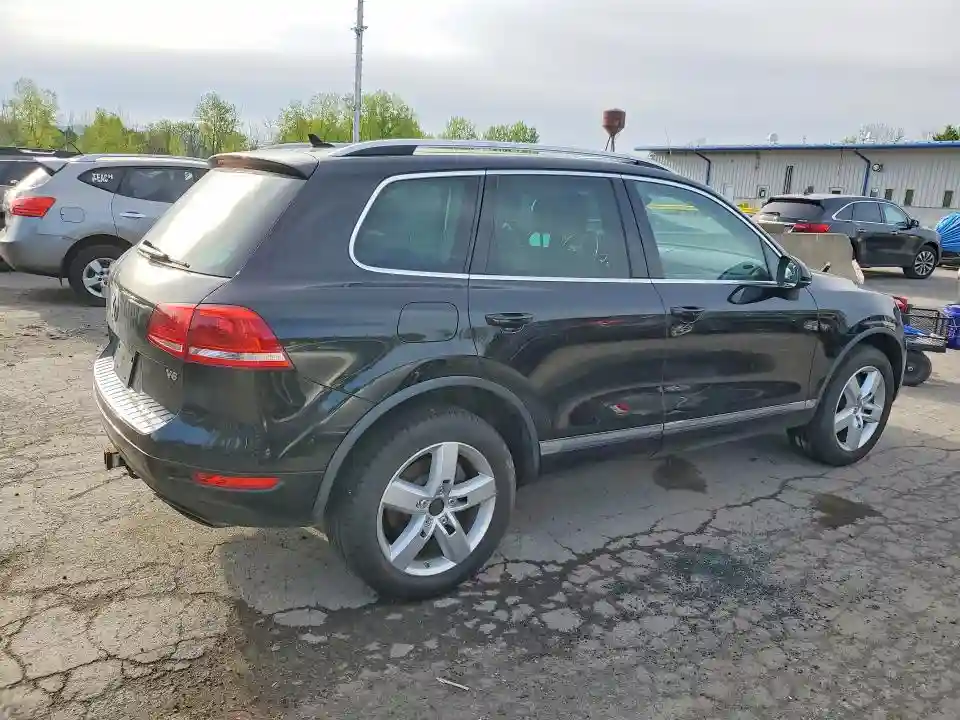 WVGEF9BP5DD007314 2013 VOLKSWAGEN TOUAREG-2