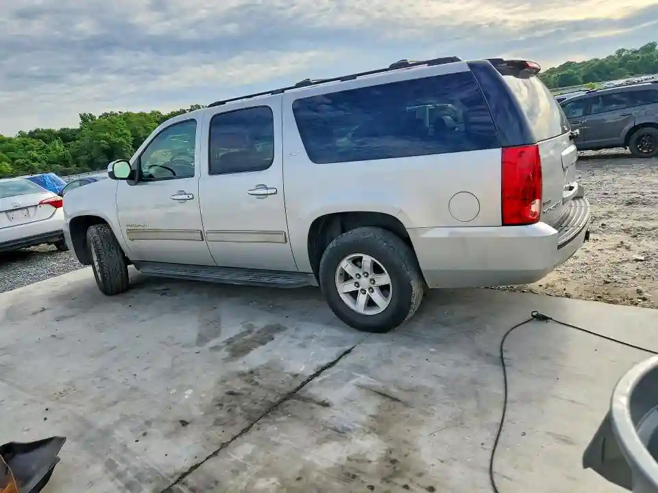 1GKS1KE07BR156789 2011 GMC YUKON-1