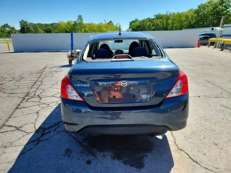 3N1CN7AP4FL839683 2015 NISSAN VERSA-5